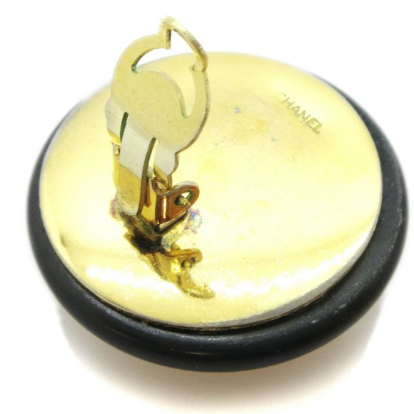 CHANEL CC Logos Button Motif Quilted Earrings Gold - Picture 2 of 4